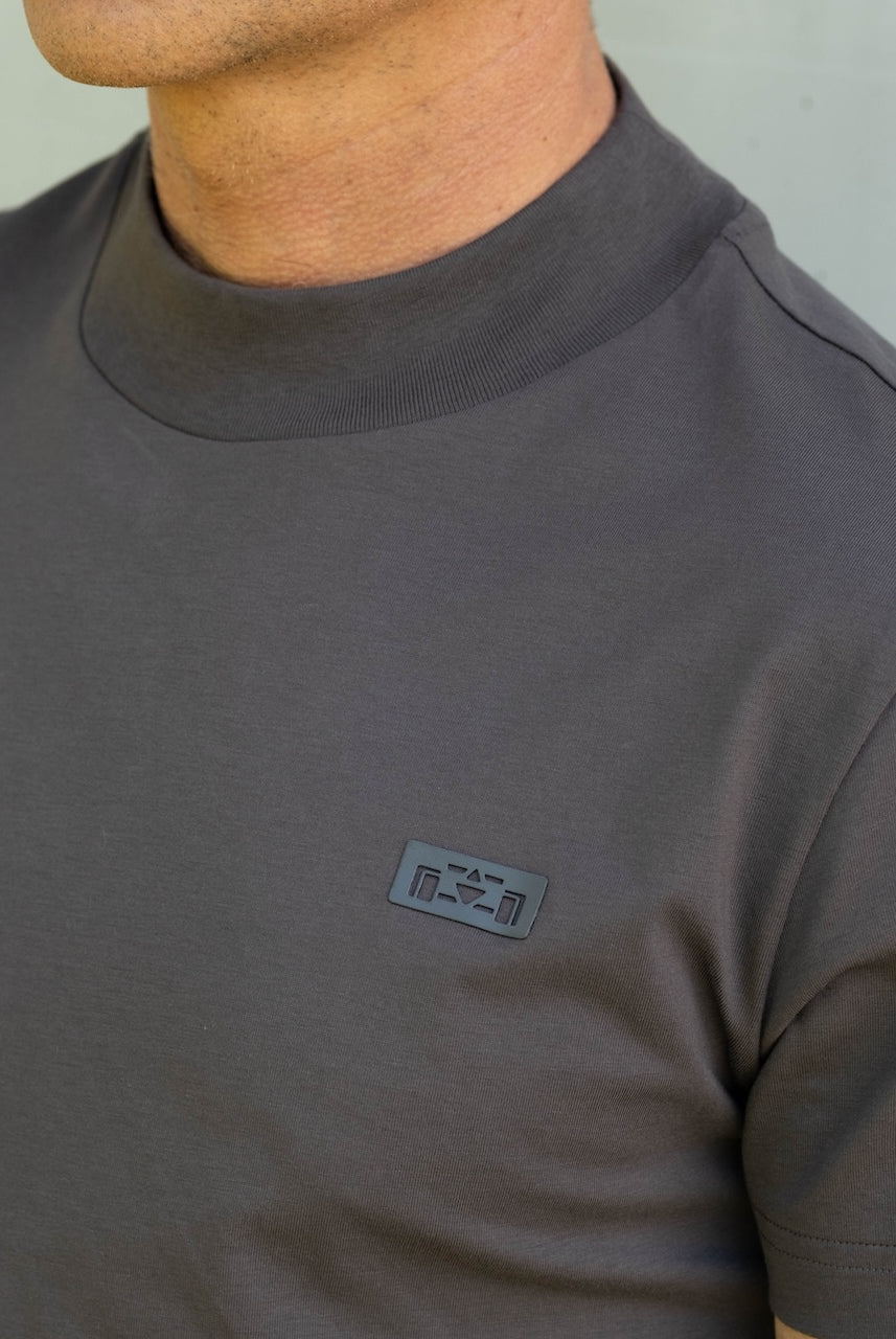 Mock Neck T-shirt - 8JS