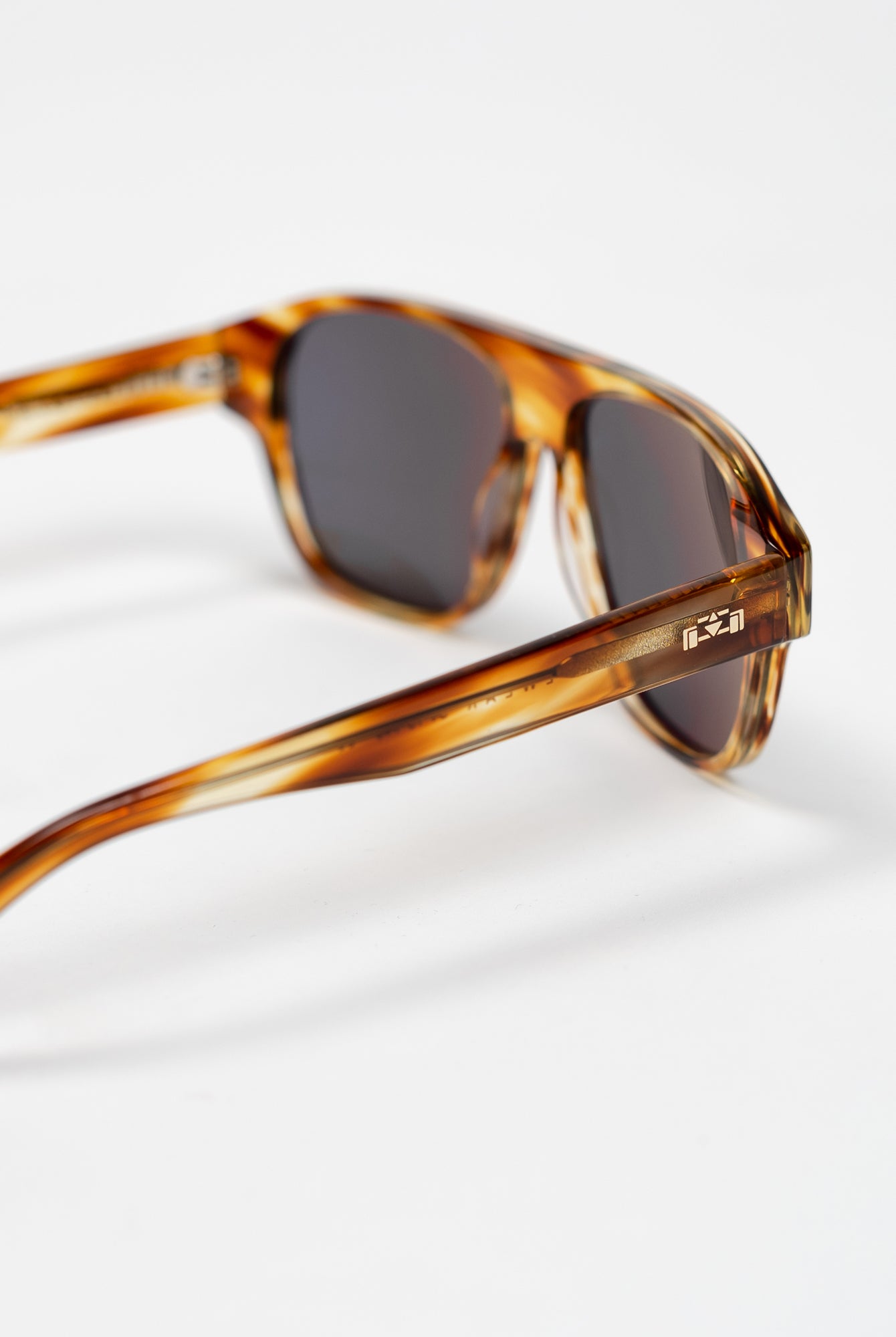 Turtoise Casino Sunglasses - 8JS