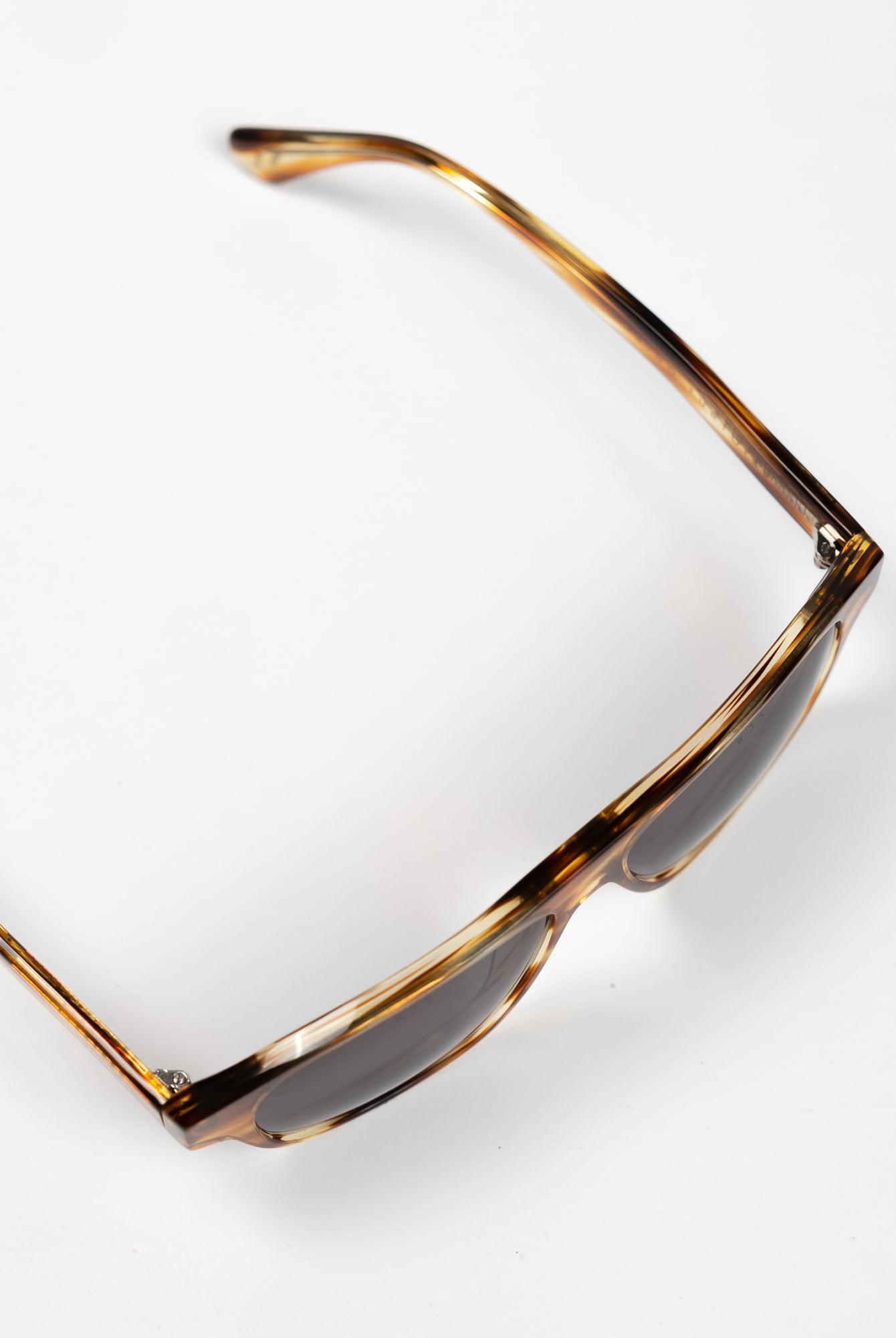 Turtoise Casino Sunglasses - 8JS