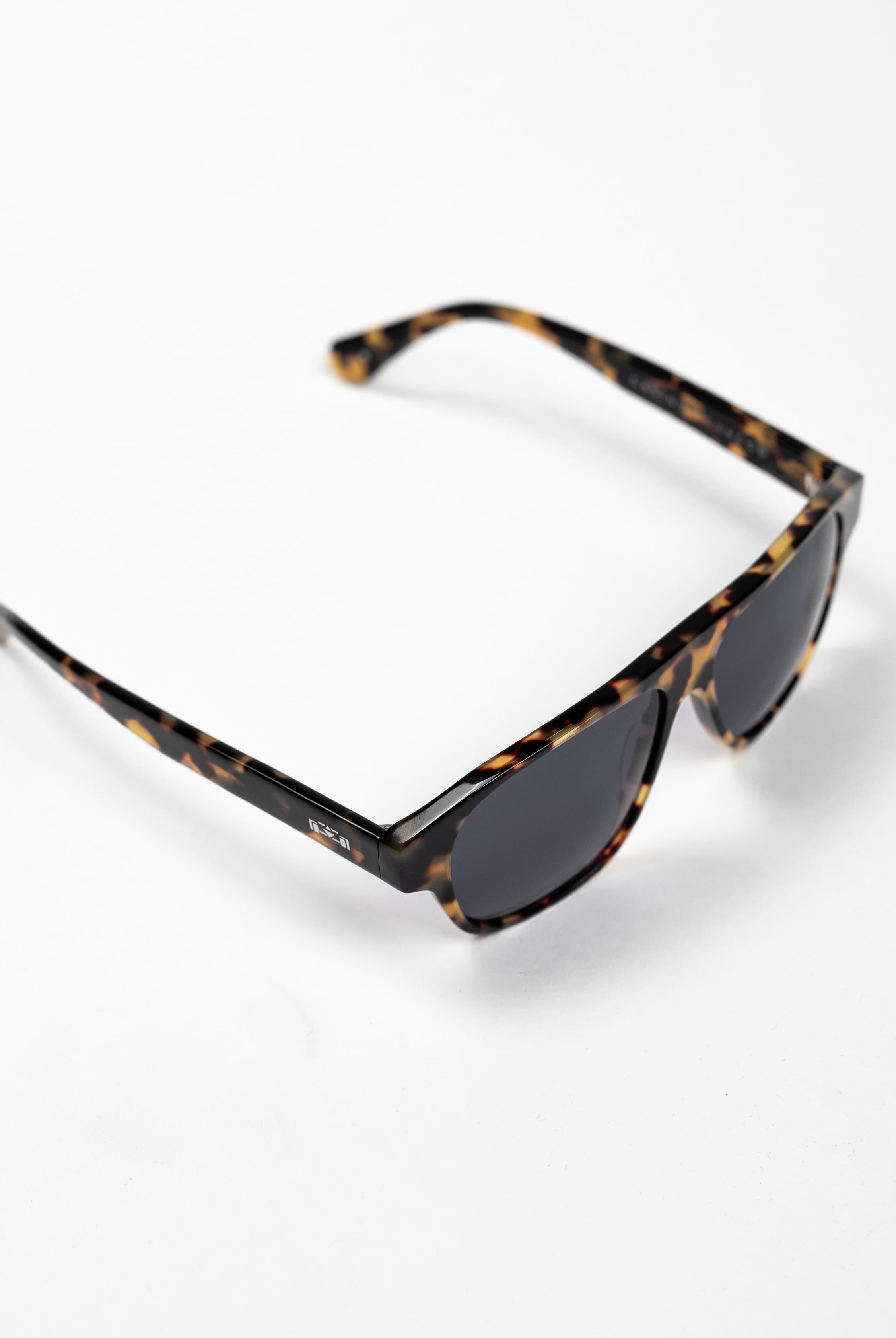 Tobacco Casino Sunglasses - 8JS