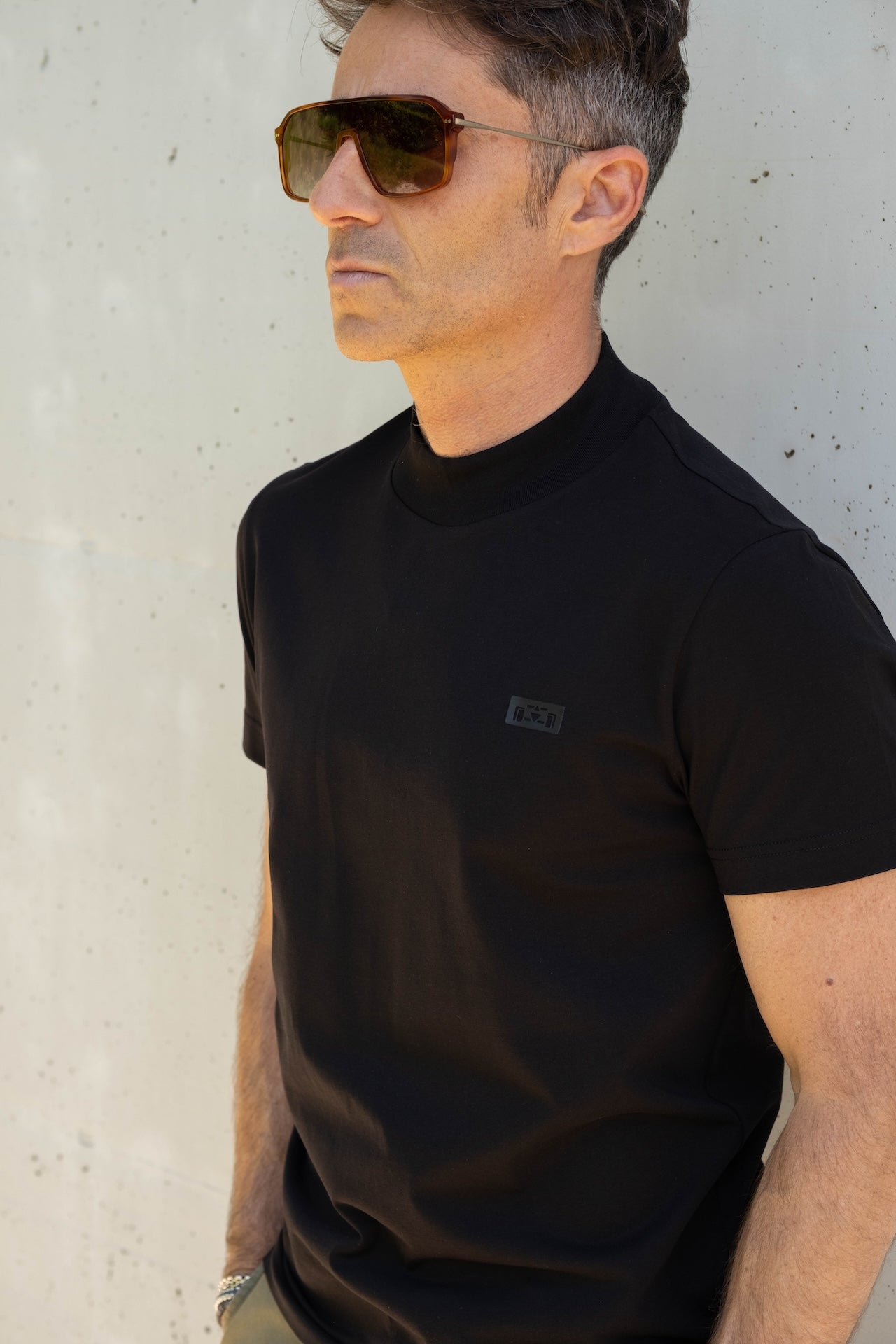 Mock Neck T-shirt - 8JS