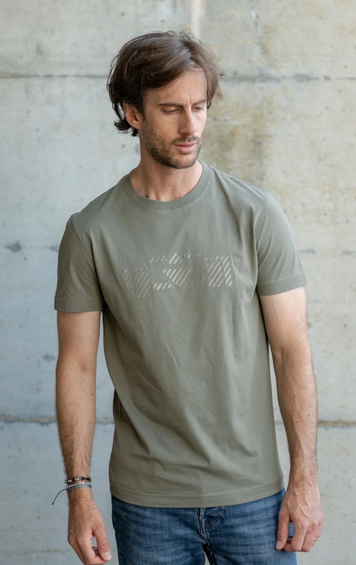 Essential Logo T-Shirt - 8JS