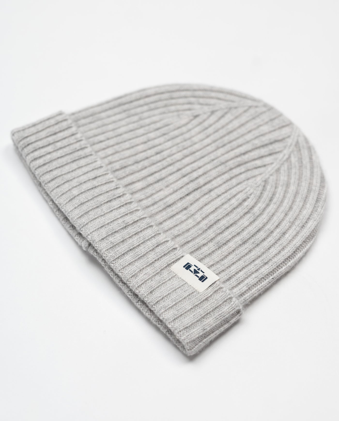 Cashmere Beanie /  Off-While - 8JS
