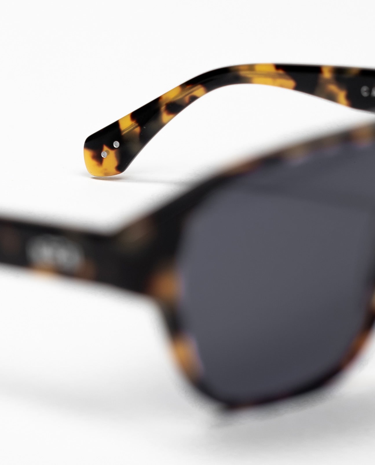 Tobacco Casino Sunglasses - 8JS